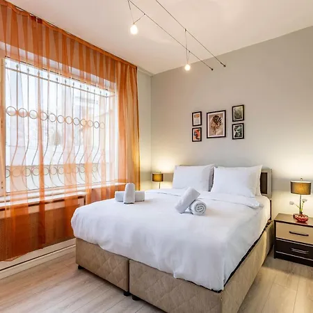 Comfy Flat Apartment